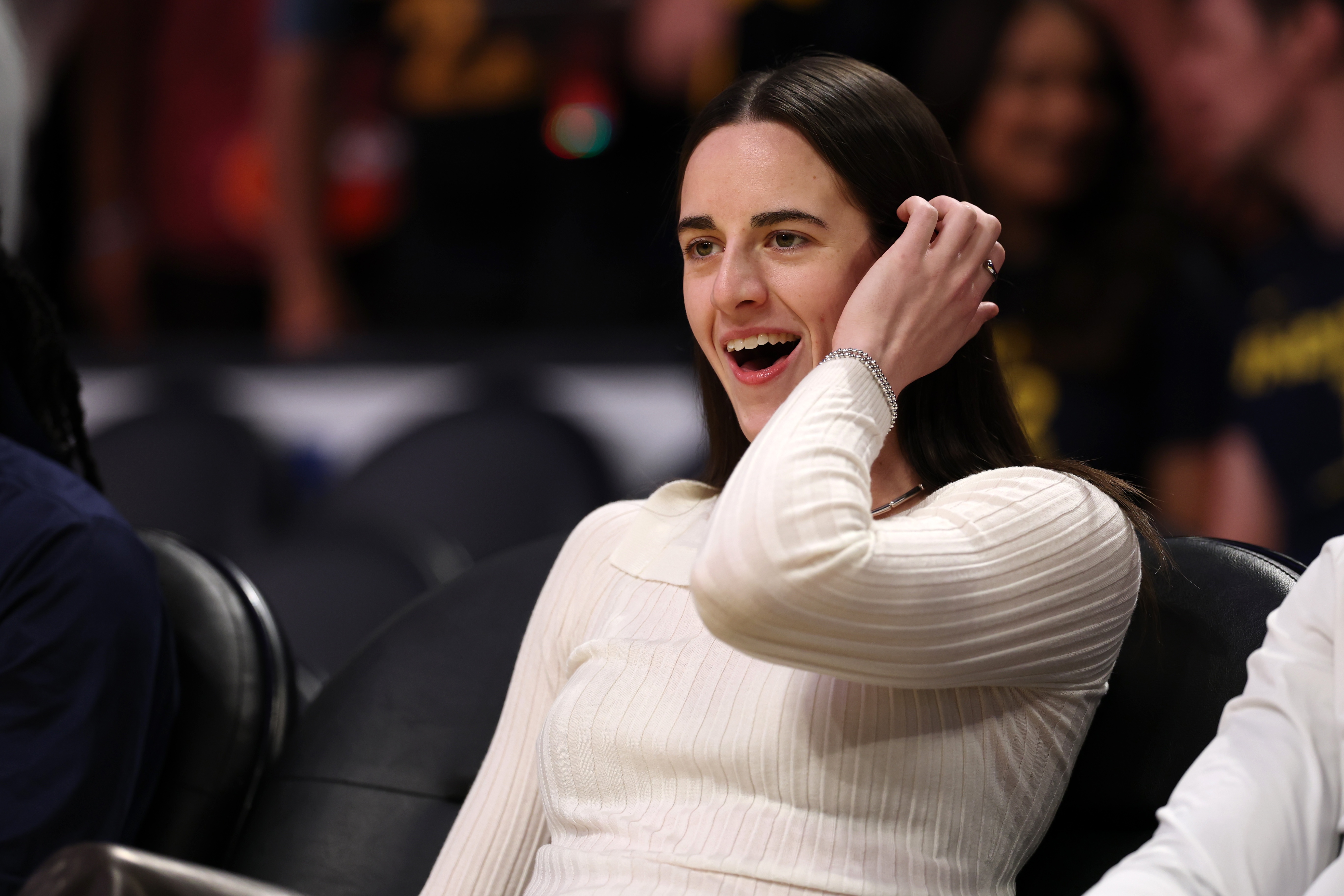 Yabo-克拉克去年拒绝Big3联赛1500万美元报价 WNBA年薪仅7.8万